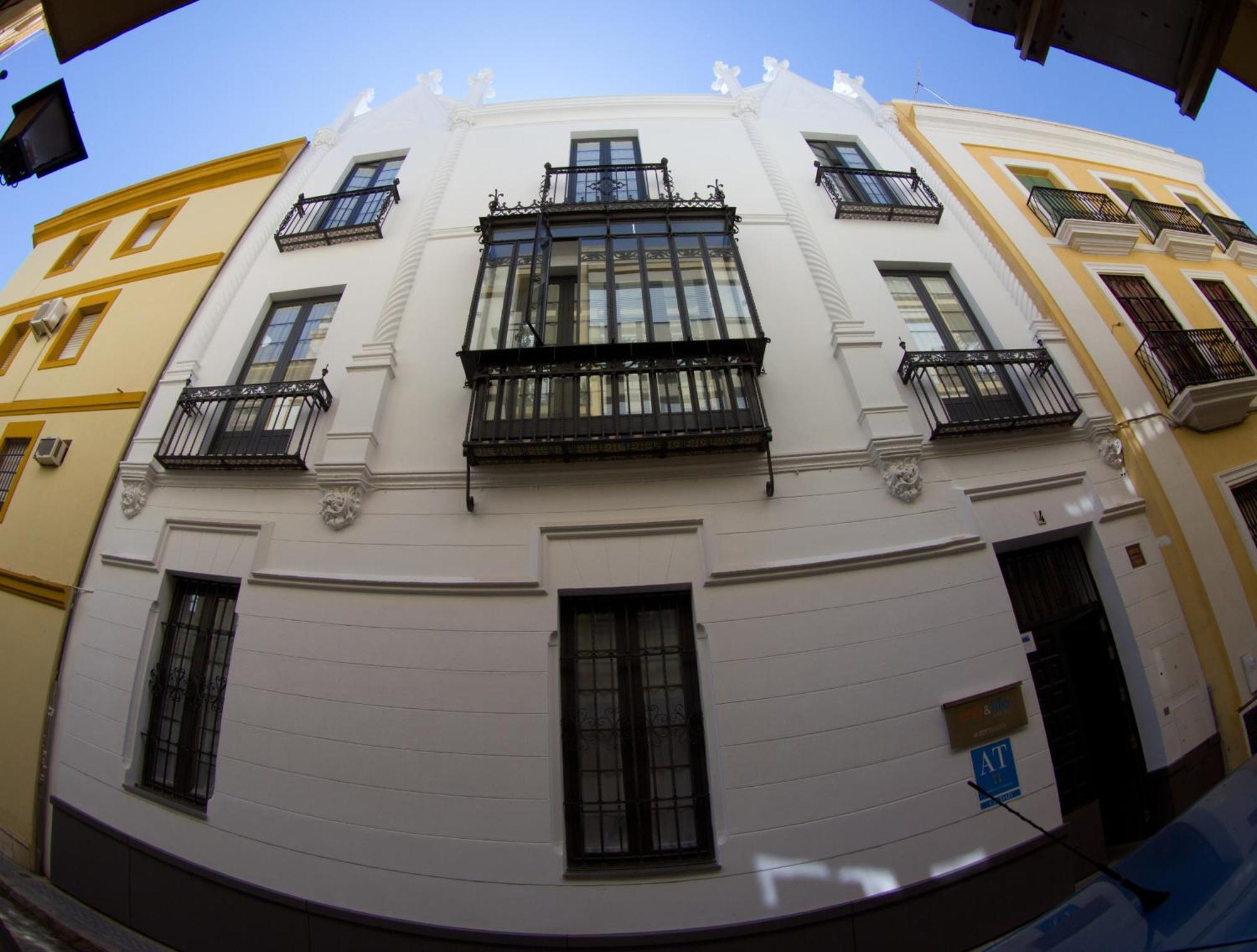 סביליה Life Apartments Alberto Lista מראה חיצוני תמונה